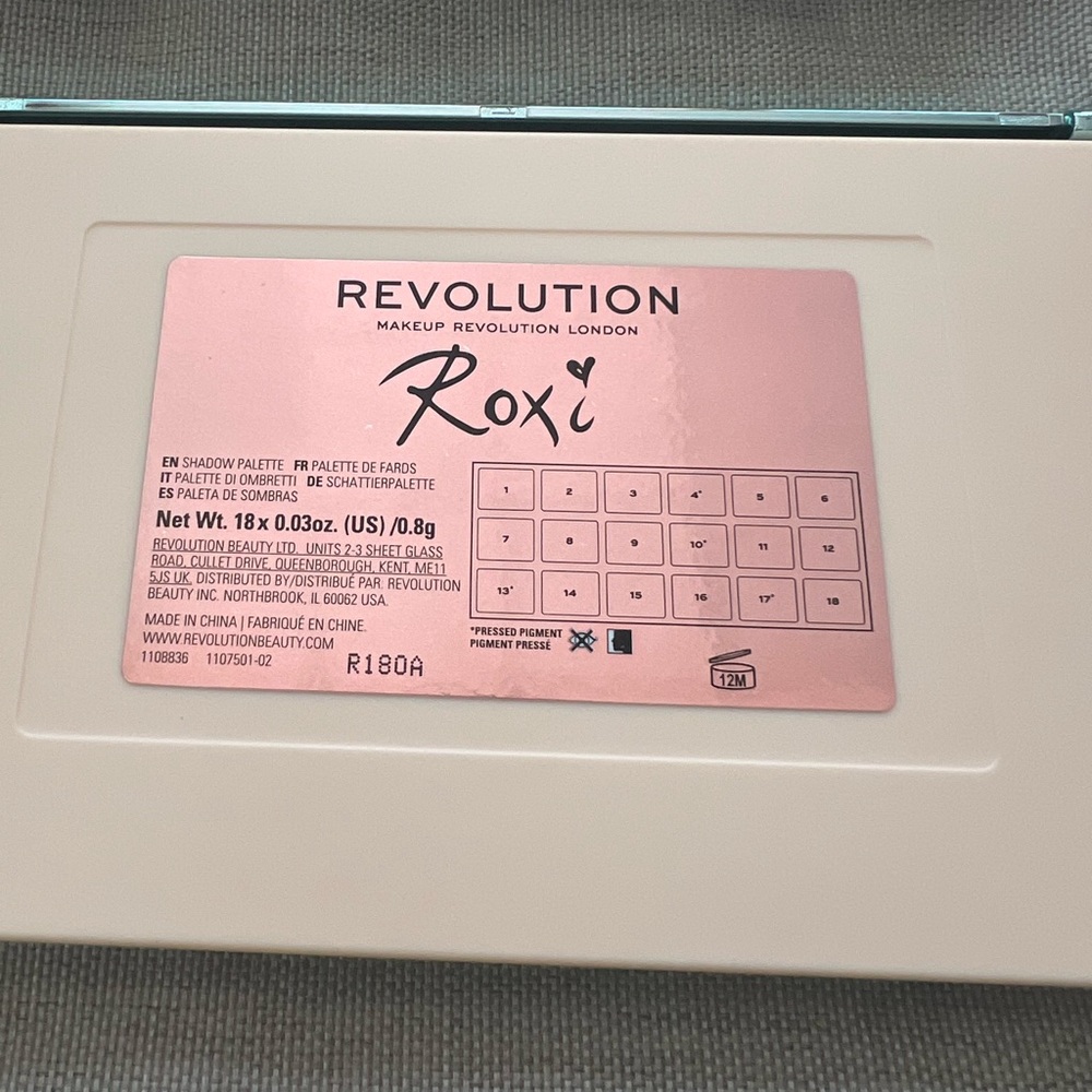 Makeup Revolution X “ROXXSAURUS” Roxi Colour Burst Palette - Picture 7 of 7